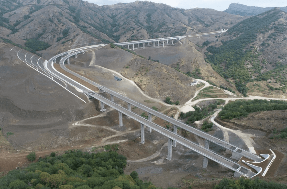 Azerbaycan Şuşa Şantiyesi Fore Kazık İmalatları